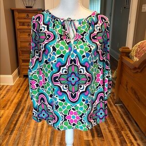 Alice & Trixie Women's Top size medium